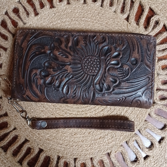 New Tooled Sunflower Brown Leather Wristlet Wallet 7.5" - Picture 6 of 10